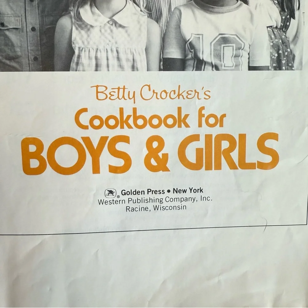1977 Vintage Betty Crocker cookbook for boys & girls